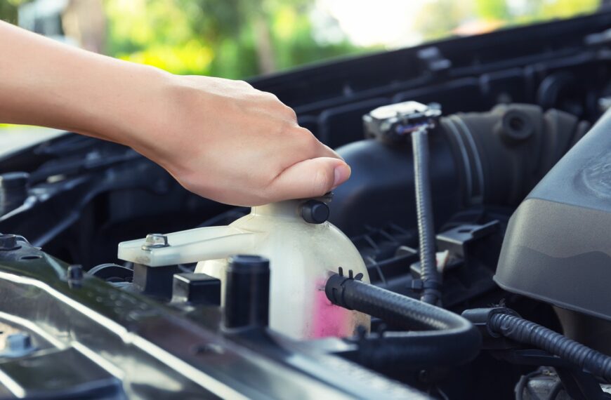 Czy można dolewać wody do płynu…