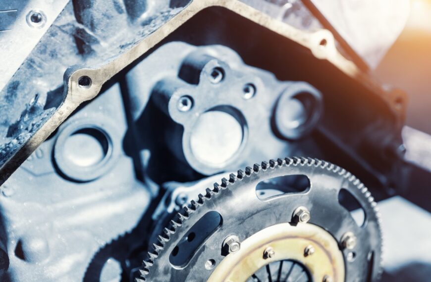 Koło zamachowe silnika: budowa, działanie i awarie