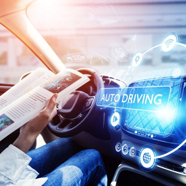 Elektronika w samochodach: najnowsze innowacje i ich wpływ na jazdę