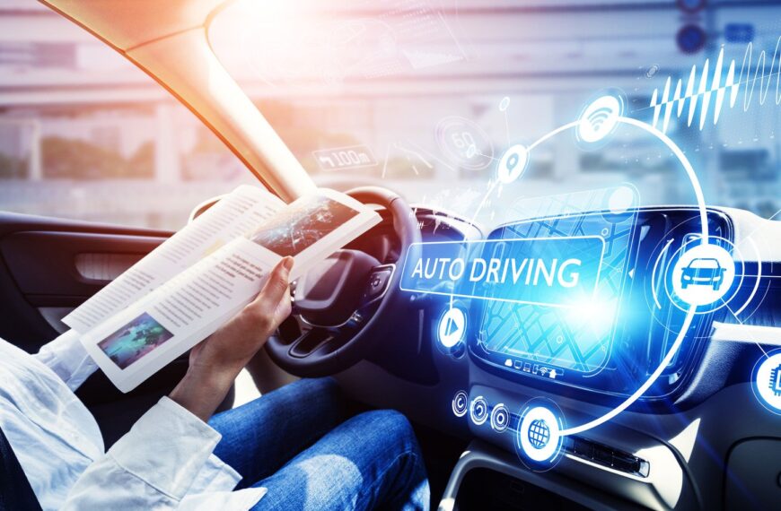 Elektronika w samochodach: najnowsze innowacje i ich wpływ na jazdę